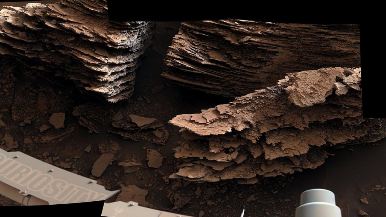 curiosity marstaki 10 yilinda kurumus goller kesfetti 1 KSklP7pD