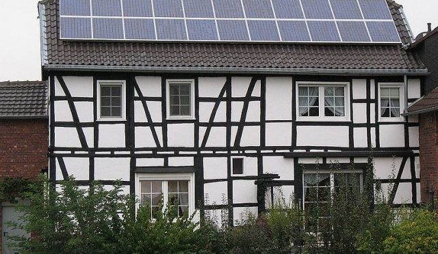 776px-SolarFachwerkhaus_0