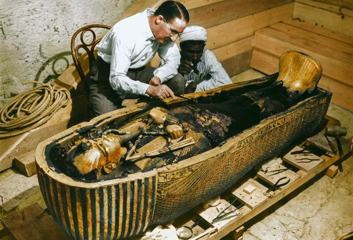Sırlarla dolu olan Tutankhamon'un mezarından bir görüntü.