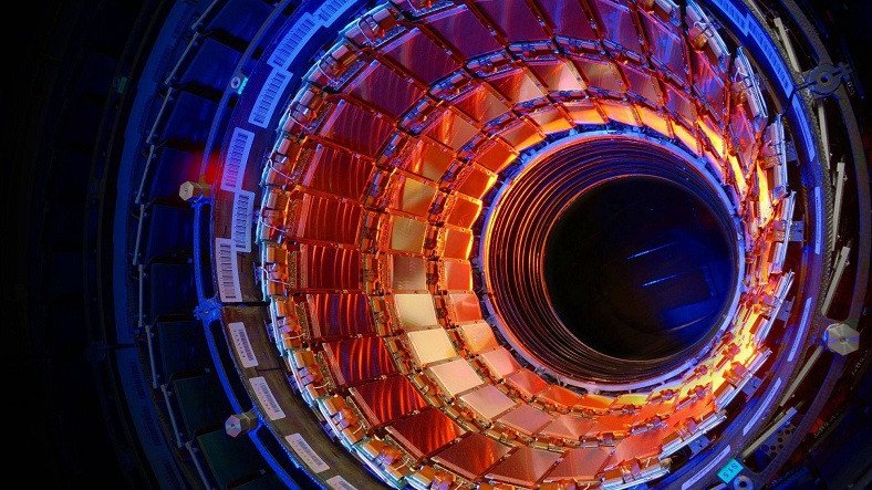 CERN, Büyük Hadron Çarpıştırıcısı’nın Bilgilerini Paylaşacak
