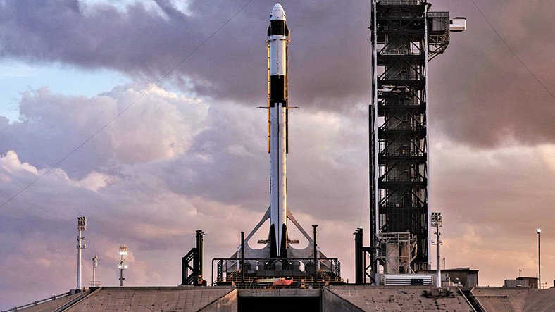 SpaceX, ABD Casus Uydusu Fırlatmasını İptal Etti