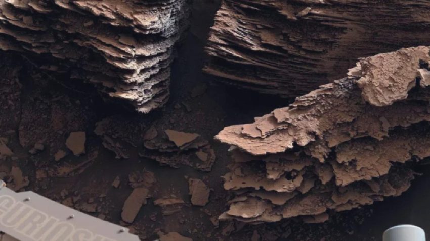 NASA, Curiosity’nin Mars’da bulduğu kıymetli “Su” datalarını hakkında açıklama yaptı!