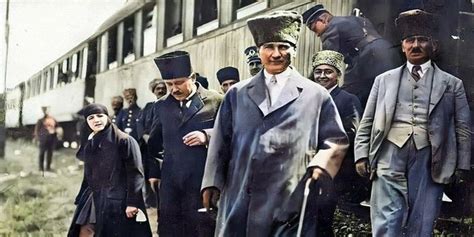 Atatürk’ün Türkiye’yi Modernleştirme Çabaları